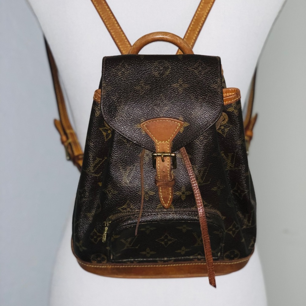 ❌SOLD❌ Auth Louis Vuitton Montsouris PM Backpack